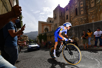 Giro d`Italia - stage 1