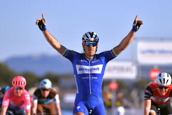 Philippe Gilbert wins on the Paul Ricard Circuit