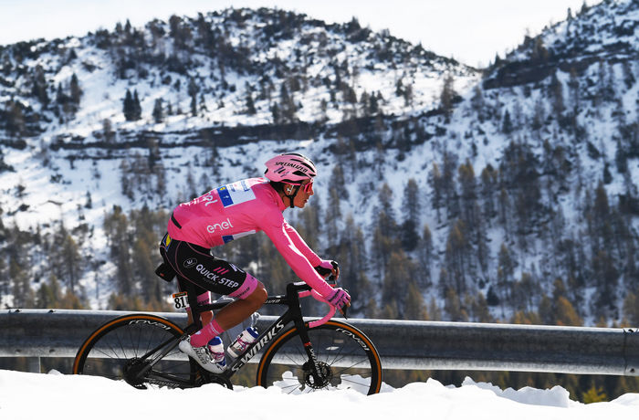 João Almeida: “Wearing the pink jersey for 15 days felt amazing!”